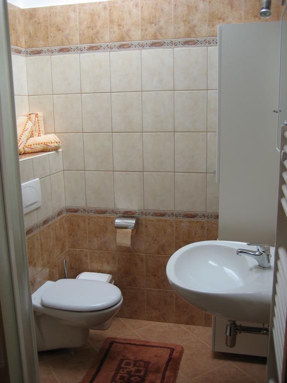 Apartamento Turisticna Kmetija Pri Rebkovih Ajdovščina Habitación foto